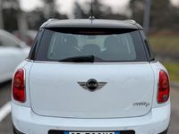 Käytetty Mini Cooper D Countryman 143 HP (105 kW) 2012 Valkoinen Katumaasturi