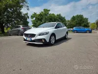 Usata Volvo V40 120 CV (88 kW) 2016 Berlina