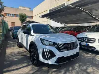 Usata Peugeot 2008 Allure 136 CV (100 kW) 2025 Bianco pastello SUV
