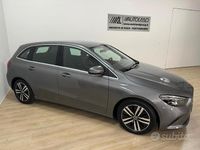 Usata Mercedes B200 Premium Plus 150 CV (110 kW) 2021 Grigio Monovolume