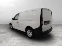 Käytetty VW Caddy Business 102 HP (75 kW) 2022 Valkoinen Tila-auto