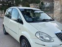 Usata Lancia Musa 2009 Giallo Monovolume