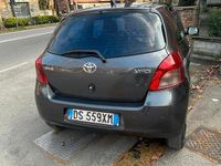 Usata Toyota Yaris 90 CV (66 kW) 2008 Nero Utilitaria