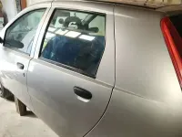 Usata Fiat Punto 60 CV (44 kW) 2005 Blu/azzurro Utilitaria