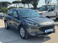 Usata Ford Kuga 152 CV (111 kW) 2022 Grigio SUV