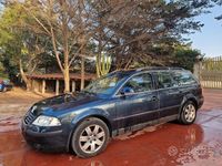 Usata VW Passat 105 CV (77 kW) 2005 Blu Station wagon