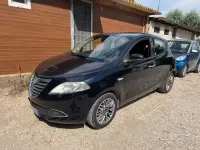 Usata Lancia Ypsilon Gold 69 CV (50 kW) 2012 Bluazzurro Utilitaria