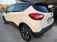 Usata Renault Captur 90 CV (66 kW) 2015 Beige SUV