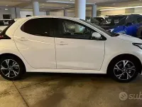 Ny Toyota Yaris Hybrid Trend 2026 Sedan