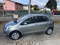 Usata Toyota Yaris 89 CV (65 kW) 2008 Grigio Utilitaria