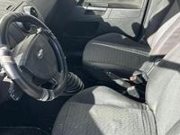 Usata Ford Fusion 68 CV (50 kW) 2004 Grigio Berlina