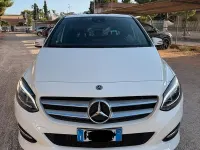 Usata Mercedes B180 109 CV (80 kW) 2017 Bianco Utilitaria