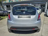 Usata Lancia Ypsilon Silver 69 CV (50 kW) 2015 Grigio Utilitaria
