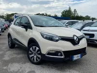 Usata Renault Captur Intens 110 CV (80 kW) 2016 Beige SUV