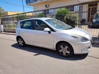 Usata Renault Scénic III 110 CV (80 kW) 2012 Grigio Monovolume