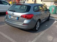 Usata Opel Astra 110 CV (80 kW) 2014 Grigio Berlina