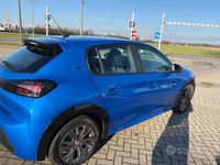 Usata Peugeot 208 Active 100 kW (136 CV) 2021 Blu Utilitaria