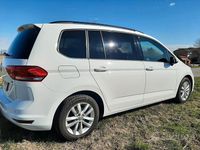 Usata VW Touran Business 116 CV (85 kW) 2017 Bianco Monovolume