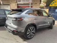 Usata Renault Austral Iconic 200 CV (147 kW) 2025 Grigio SUV