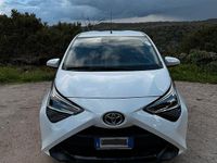 Usata Toyota Aygo 69 CV (50 kW) 2021 Bianco Utilitaria