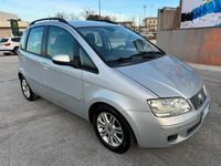Usata Fiat Idea Emotion 120 CV (88 kW) 2011 Argento Monovolume