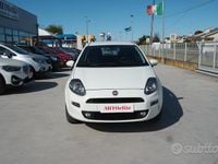 Usata Fiat Punto Lounge 78 CV (57 kW) 2014 Bianco Utilitaria