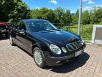 Usata Mercedes E220 Elegance 150 CV (110 kW) 2005 Nero met. Berlina