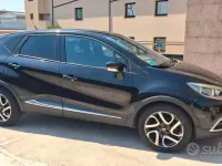 Usata Renault Captur Iconic 90 CV (66 kW) 2015 Nero SUV