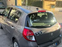 Usata Renault Clio III 75 CV (55 kW) 2009 Marrone Berlina