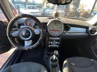Usata Mini Cooper D Chili 110 CV (80 kW) 2009 Oro Utilitaria