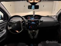Usata Lancia Ypsilon Gold 69 CV (50 kW) 2015 Bianco Utilitaria
