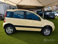 Usata Fiat Panda 4x4 Climbing 75 CV (55 kW) 2012 Giallo Utilitaria