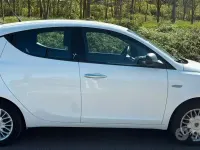 Usata Lancia Ypsilon 69 CV (50 kW) 2016 Bianco Utilitaria