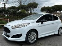 Usata Ford Fiesta ST-Line 95 CV (69 kW) 2016 Bianco Berlina