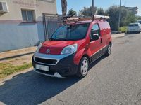 Begagnad Fiat Fiorino 95 HK (69 kW) 2016 Röd Minibuss