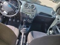 Begagnad Ford Fiesta 53 HK (38 kW) 2008 Grå Halvkombi