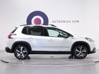 Usata Peugeot 2008 GT-line 110 CV (80 kW) 2019 Bianco SUV