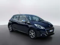 Usata Peugeot 208 Allure 82 CV (60 kW) 2017 266 grigio acciaio Utilitaria