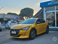 Usata Peugeot 208 Allure 102 CV (75 kW) 2023 Giallo Utilitaria