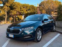 Usata Skoda Octavia Executive 116 CV (85 kW) 2021 Blu Station wagon