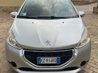 Usata Peugeot 208 Business-Line 68 CV (50 kW) 2015 Utilitaria