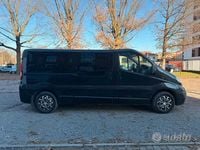 Usata Opel Vivaro 120 CV (88 kW) 2012 Grigio Monovolume