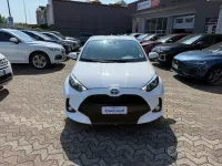 Gebraucht Toyota Yaris Hybrid Business Edition 92 PS (67 kW) 2022 Weiß Limousine