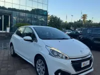Usata Peugeot 208 Active 82 CV (60 kW) 2018 Bianco Utilitaria