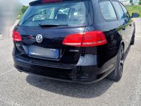 Usata VW Passat 105 CV (77 kW) 2012 Nero Station wagon