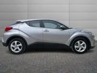Usata Toyota C-HR Active 122 CV (89 kW) 2016 Grigio SUV