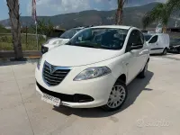 Usata Lancia Ypsilon 85 CV (62 kW) 2013 Bianco Utilitaria