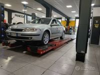 Usata Renault Laguna II 120 CV (88 kW) 2002 Grigio Berlina