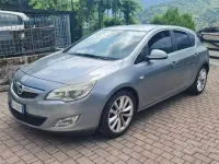 Usata Opel Astra Cosmo 125 CV (91 kW) 2010 Berlina