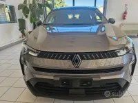 Usata Renault Captur Techno 91 CV (66 kW) 2025 Grigio SUV